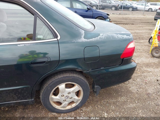 2000 HONDA ACCORD SDN EX VIN: 1HGCG5657YA080042