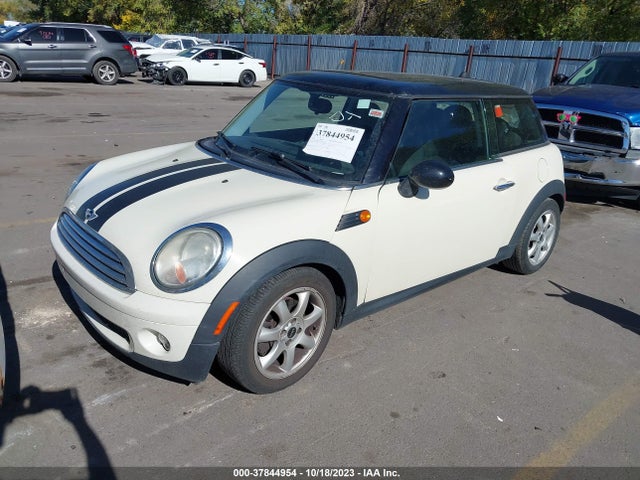 2009 MINI COOPER HARDTOP WMWMF335X9TW71757 Photo 1