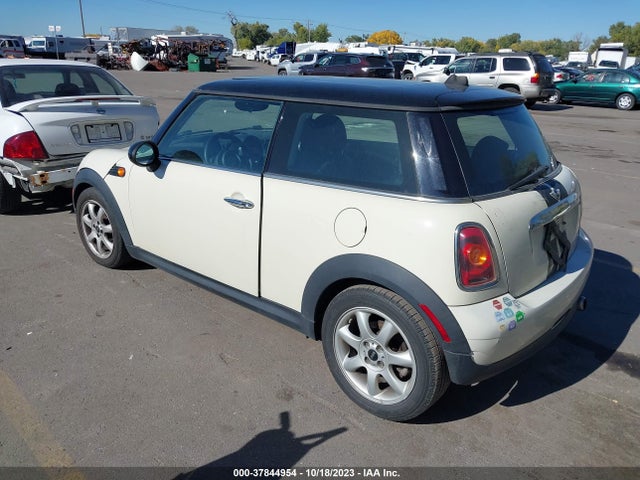 2009 MINI COOPER HARDTOP WMWMF335X9TW71757 Photo 2