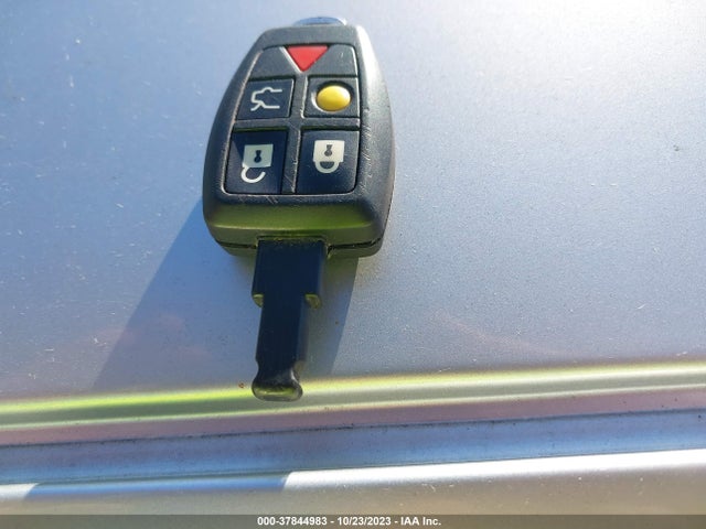 2007 VOLVO S40 2.4L VIN: YV1MS382872288863