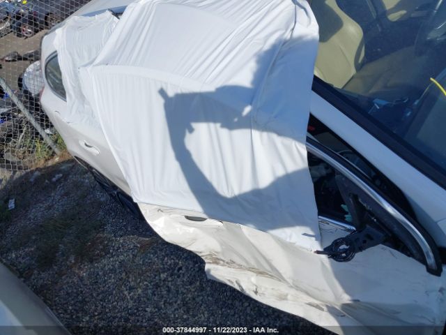 YV140MEM4H1370890 Volvo V60 Platinum