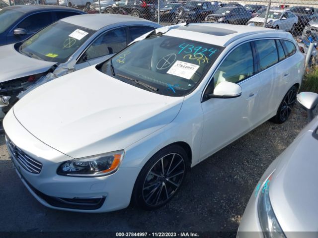 YV140MEM4H1370890 Volvo V60 Platinum
