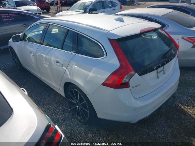 YV140MEM4H1370890 Volvo V60 Platinum