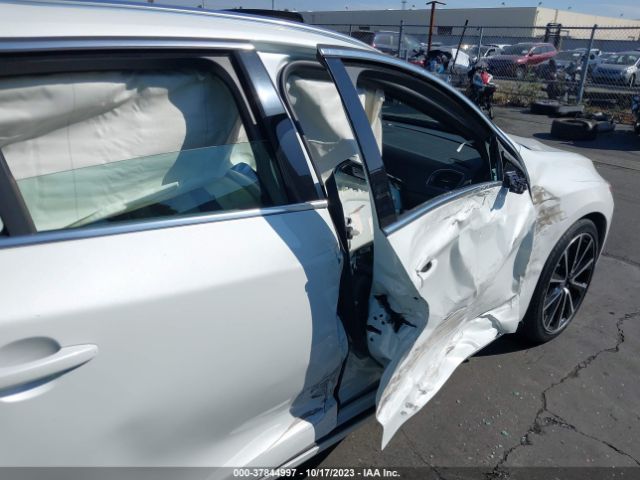 YV140MEM4H1370890 Volvo V60 Platinum
