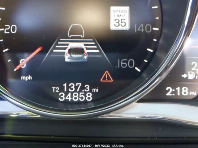 YV140MEM4H1370890 Volvo V60 Platinum