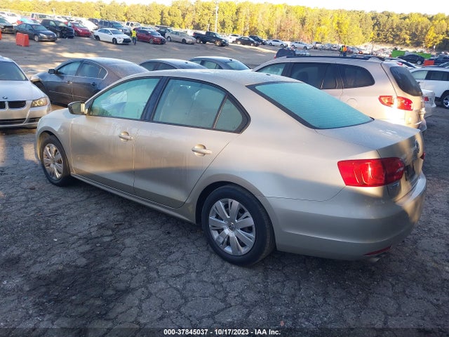 3VW2K7AJ9EM235730 Volkswagen Jetta Sedan S