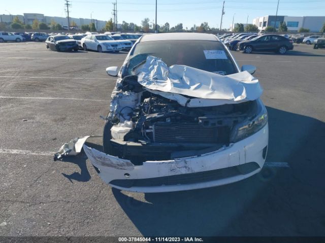 3KPFL4A78HE014042 KIA FORTE S
