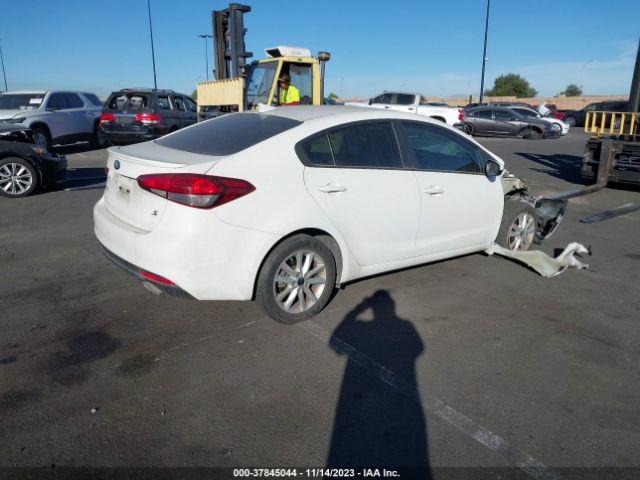 3KPFL4A78HE014042 KIA FORTE S