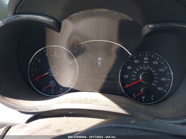 3KPFL4A78HE014042 KIA FORTE S