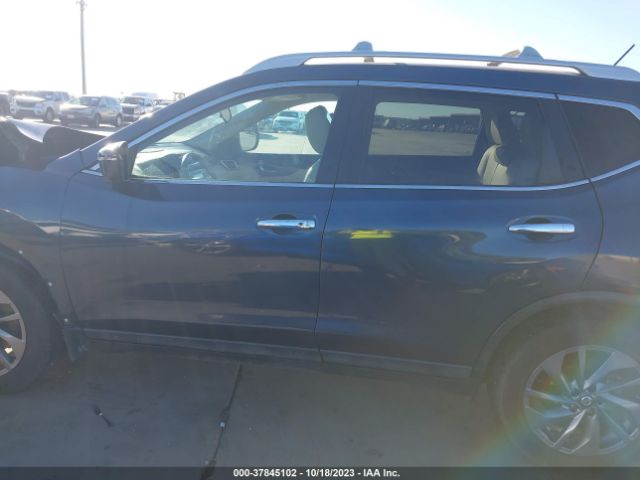5N1AT2MT4GC839228 Nissan Rogue Sl