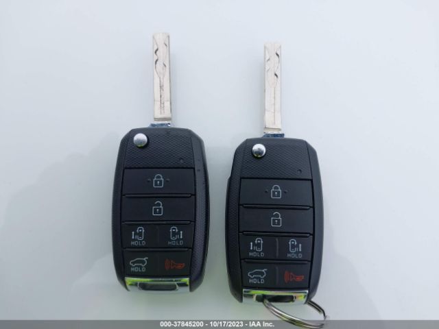 KNDMB5C12K6510301 KIA SEDONA LX
