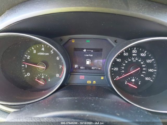 KNDMB5C12K6510301 KIA SEDONA LX