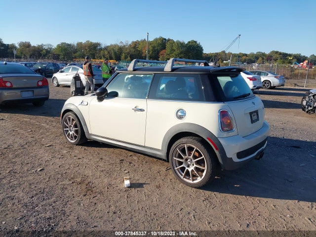 2009 MINI COOPER HARDTOP WMWMF73539TW84180 Photo 2