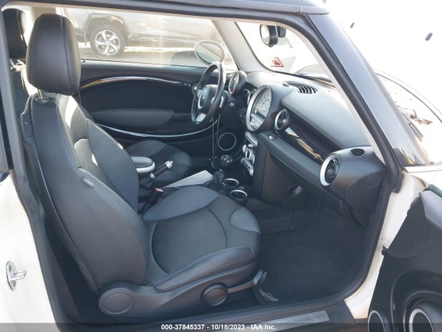 2009 MINI COOPER HARDTOP WMWMF73539TW84180 Photo 4