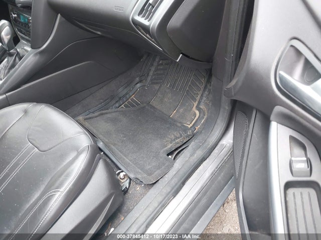 2012 FORD FOCUS TITANIUM VIN: 1FAHP3N24CL297843