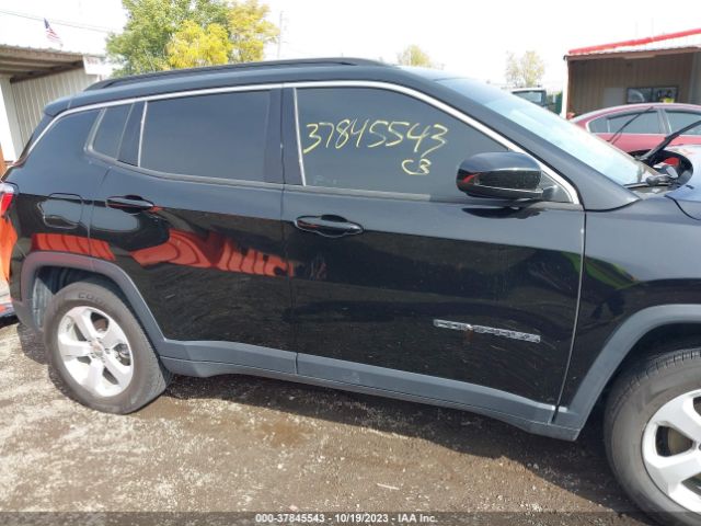 3C4NJDBB2JT246111 Jeep Compass Latitude