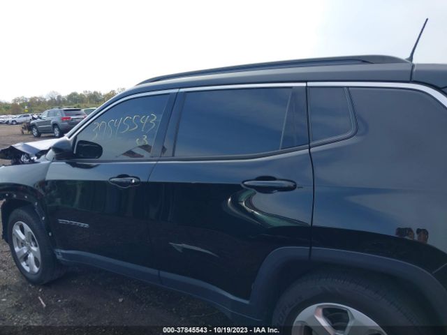 3C4NJDBB2JT246111 Jeep Compass Latitude