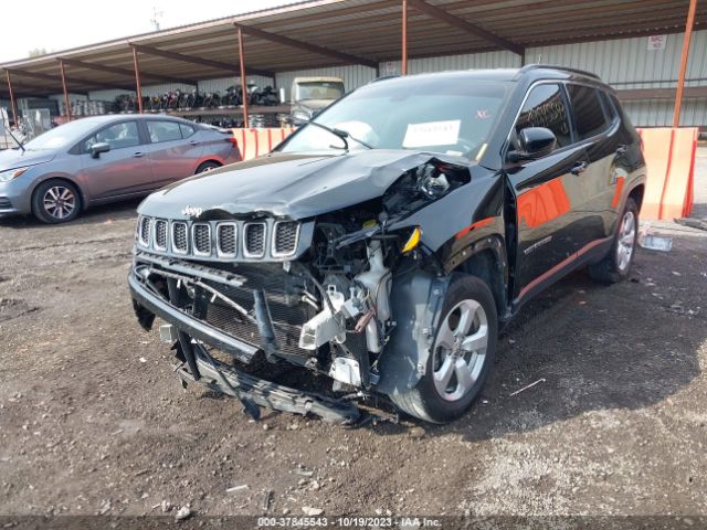 3C4NJDBB2JT246111 Jeep Compass Latitude