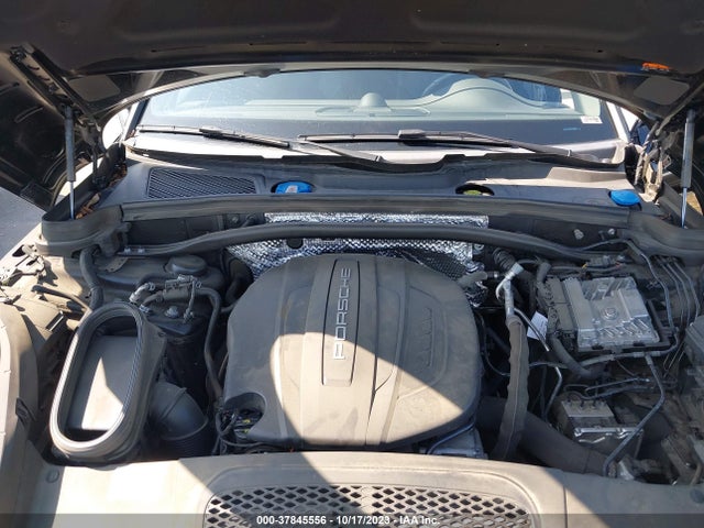 2020 PORSCHE MACAN WP1AA2A54LLB10641 Photo 9