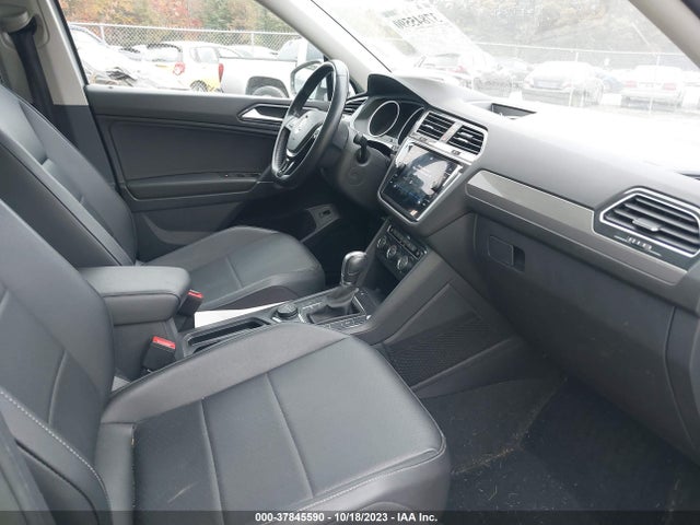 3VV2B7AX2JM194716 Volkswagen Tiguan Sel/se
