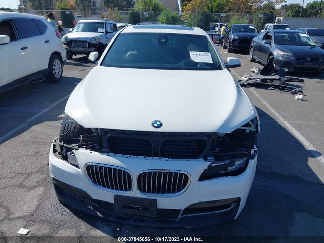 WBAYE8C57FD781589 BMW 7 Series 750li