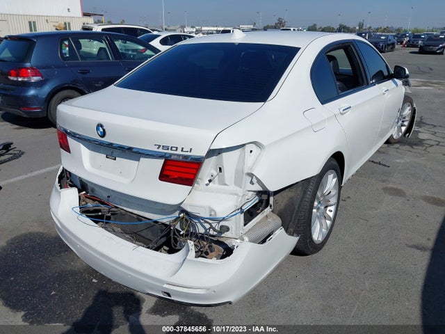 WBAYE8C57FD781589 BMW 7 Series 750li