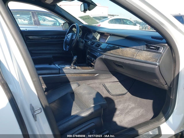 WBAYE8C57FD781589 BMW 7 Series 750li