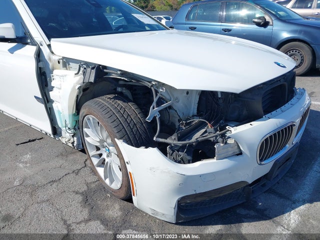 WBAYE8C57FD781589 BMW 7 Series 750li