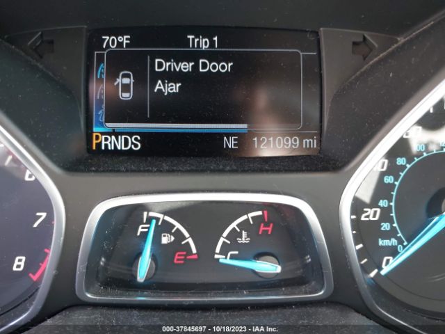 1FMCU9GX1GUA25223 Ford ESCAPE SE