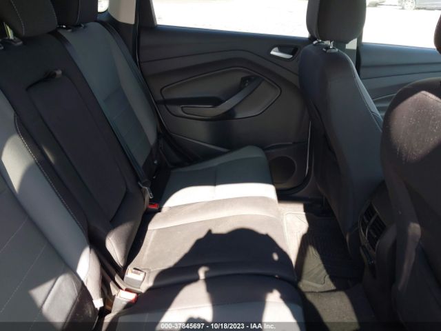 1FMCU9GX1GUA25223 Ford ESCAPE SE