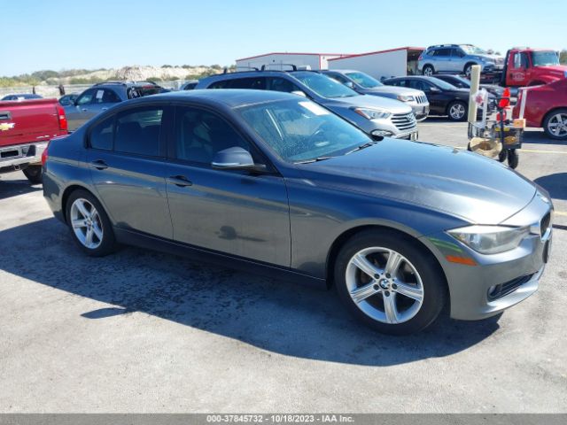 WBA3B1C52EP678586 BMW 3 Series 320i