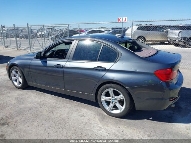 WBA3B1C52EP678586 BMW 3 Series 320i