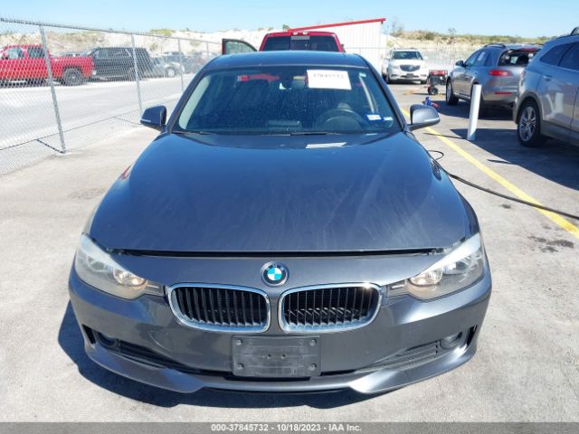 WBA3B1C52EP678586 BMW 3 Series 320i