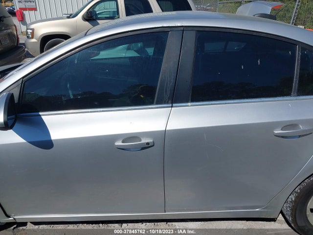 Chevrolet Cruze 1lt Auto 2015 1G1PC5SB0F7214657 Image 14