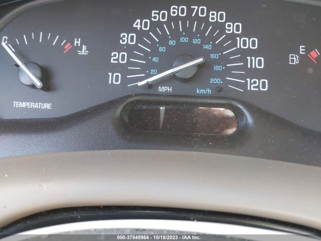 2002 BUICK CENTURY CUSTOM VIN: 2G4WS52J821273374
