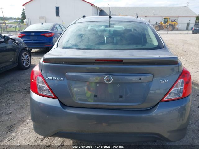 3N1CN7APXJL810472 Nissan Versa Sedan Sv