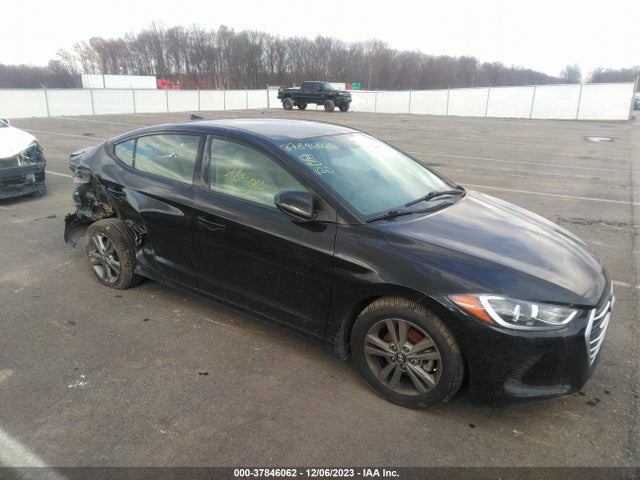 2018 5NPD84LFXJH341153 main image