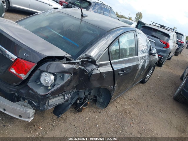 Chevrolet Cruze 1lt 2014 1G1PC5SB1E7258049 Image 4