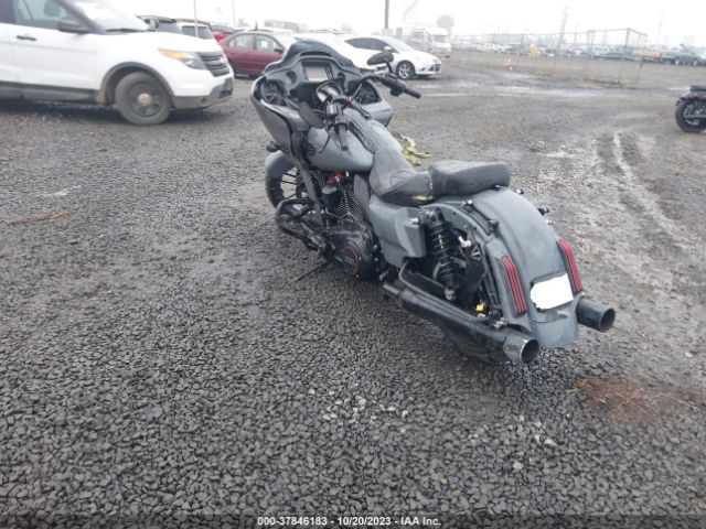 2018 HARLEY-DAVIDSON FLTRXSE 1HD1TCL10JB953135 Photo 2