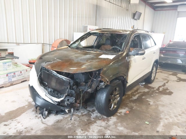 2012 KIA SORENTO LX VIN: 5XYKT3A65CG250871