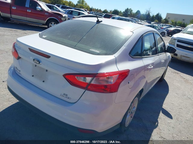 Ford FOCUS SE 2014 1FADP3F26EL229527 Image 4