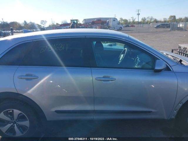 KNDCB3LC7H5036703 KIA NIRO FE