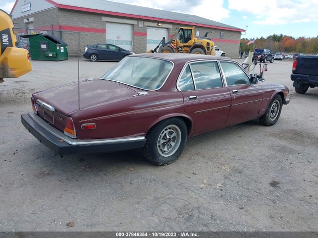 1983 JAGUAR XJ6 SAJAV1346DC349745 Photo 3