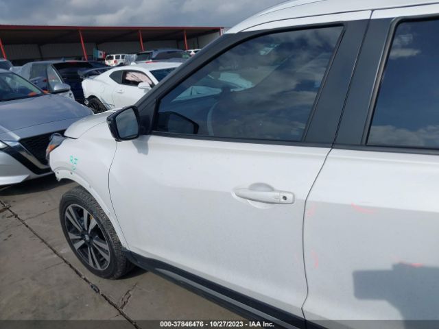 3N1CP5CU6KL564717 Nissan KICKS SR
