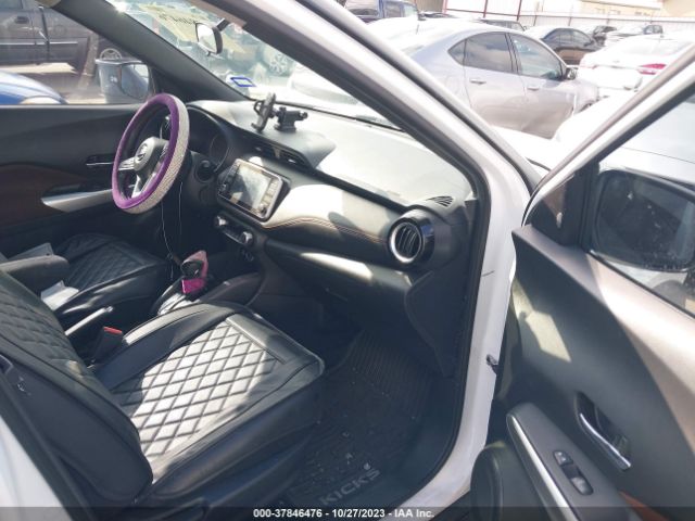 3N1CP5CU6KL564717 Nissan KICKS SR