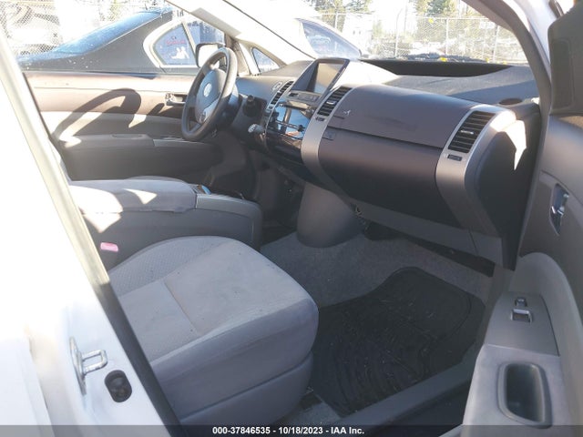 2005 TOYOTA PRIUS VIN: JTDKB22U153071986