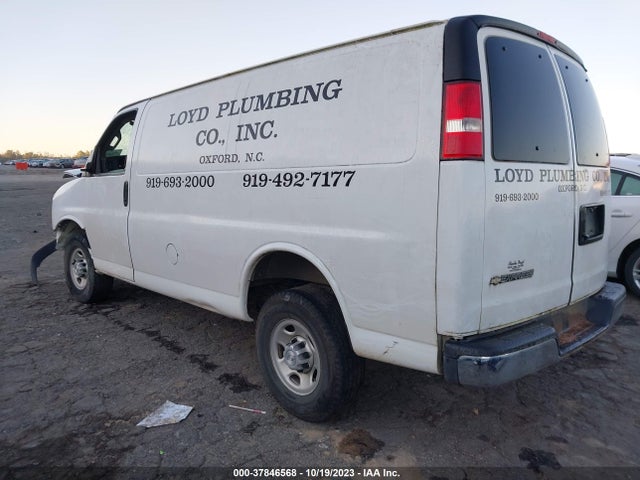Chevrolet Express 2500 Work Van 2017 1GCWGAFF4H1127461 Image 3