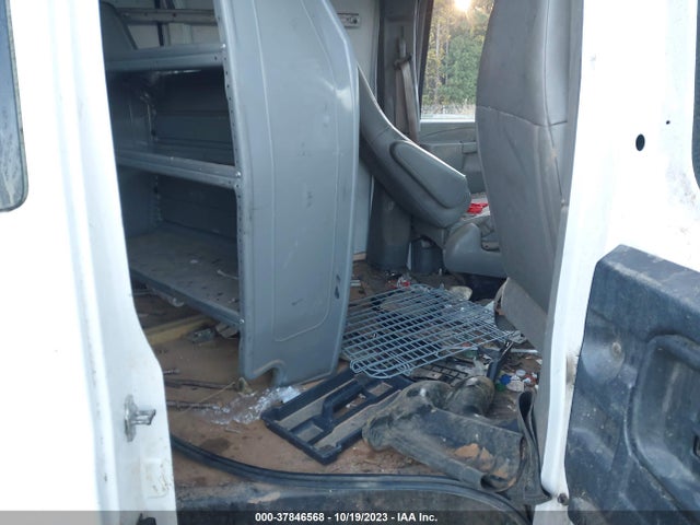 Chevrolet Express 2500 Work Van 2017 1GCWGAFF4H1127461 Image 8