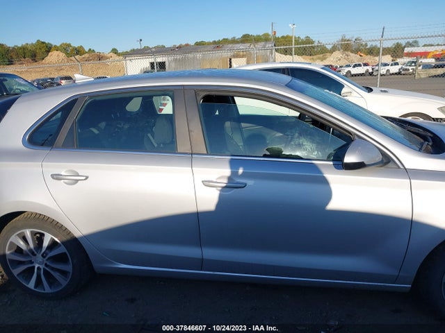 Hyundai ELANTRA GT 2018 KMHH35LE4JU030509 Image 13
