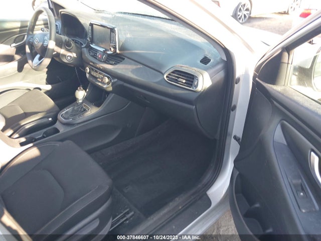 Hyundai ELANTRA GT 2018 KMHH35LE4JU030509 Image 5